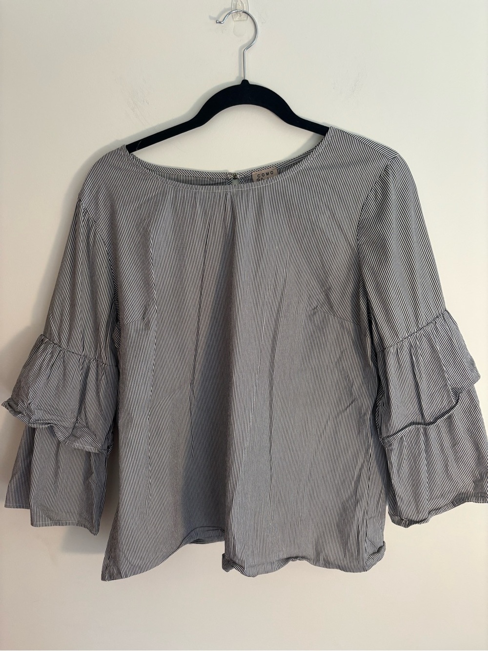 Como Vintage Black & White Striped Ruffle Sleeve Women's Top